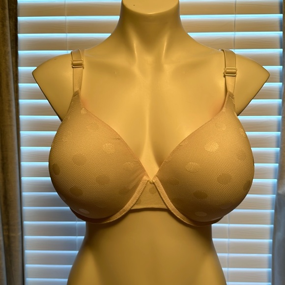 PINK Victoria's Secret Accessories - NWOT  Pink size 44C Push up bra